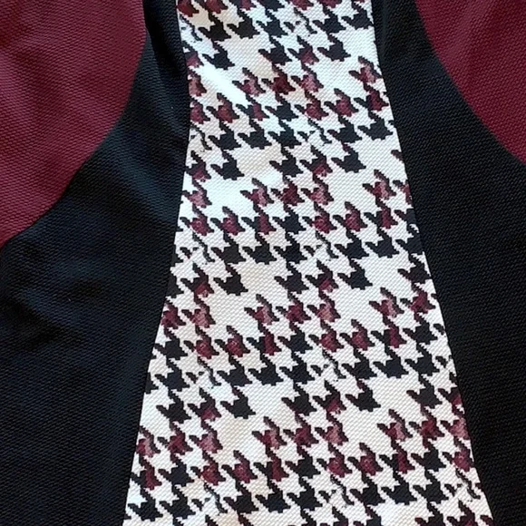 Color block - Picture 3 of 4